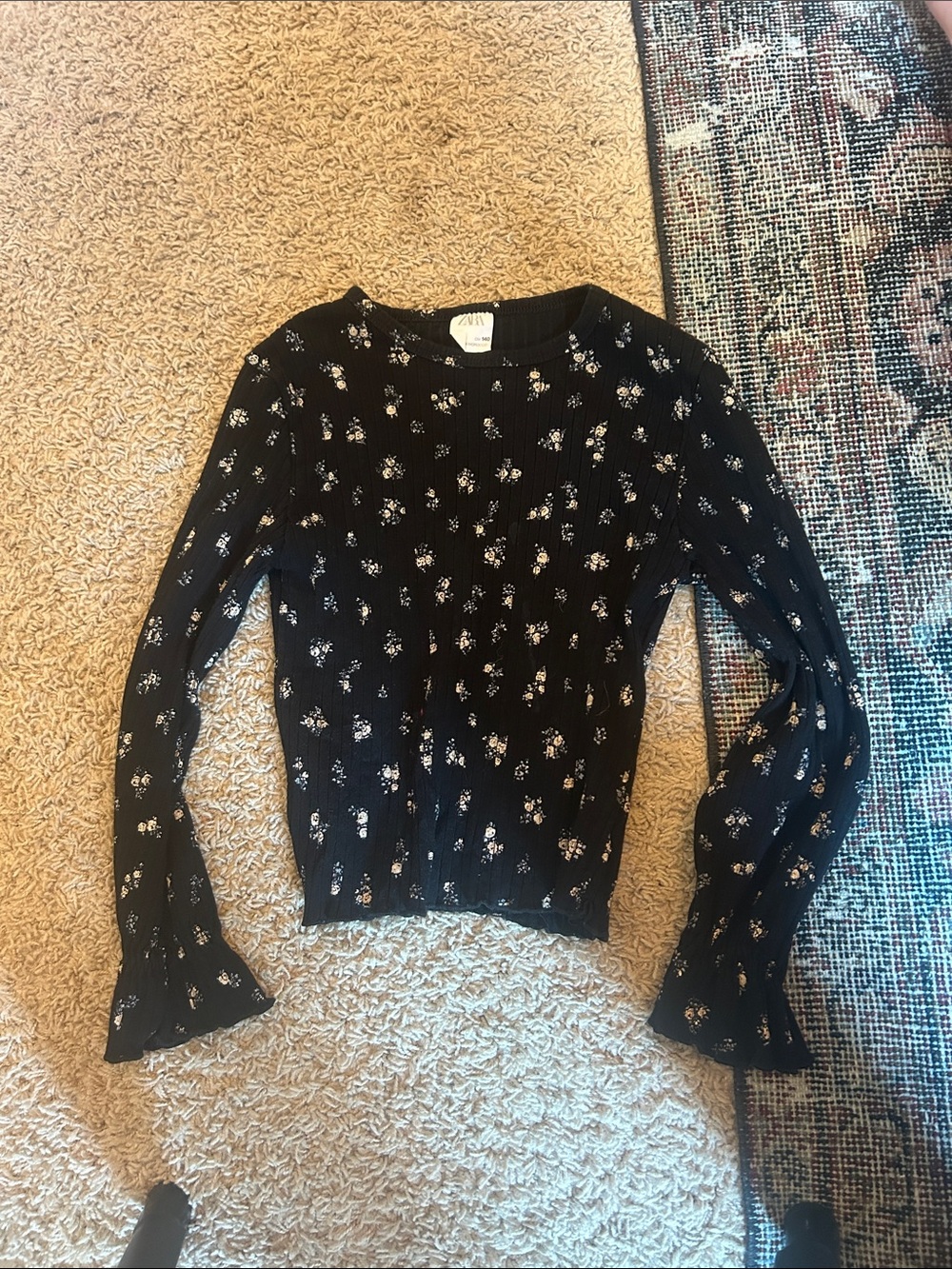Zara Black Floral Ribbed Crewneck Sweater